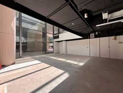 Wilkie Edge (D9), Retail #558230361